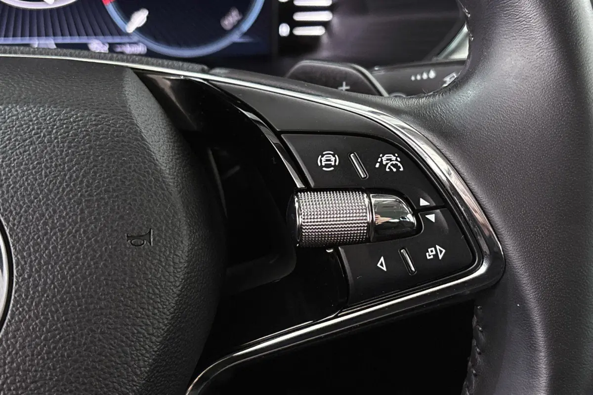 1.4 TSI iV Ambition Stoelverwarming Virtual Apple CarPlay 18"