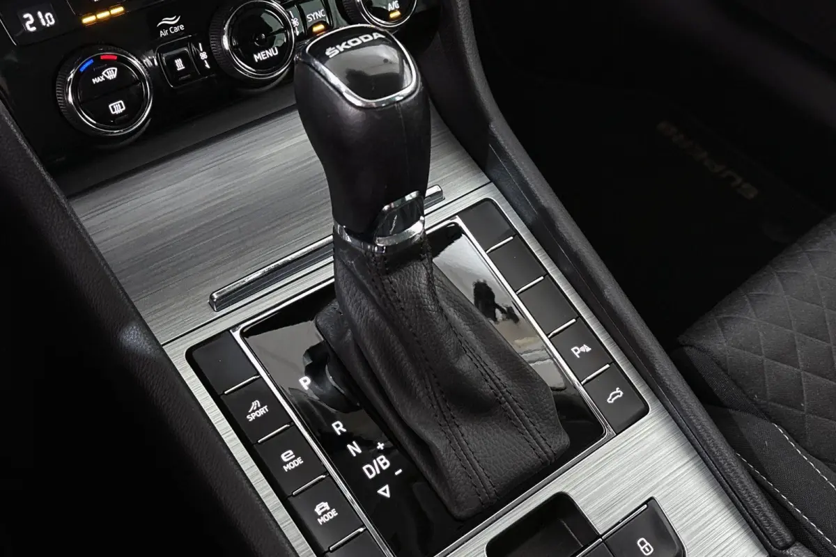 1.4 TSI iV Ambition Stoelverwarming Virtual Apple CarPlay 18"