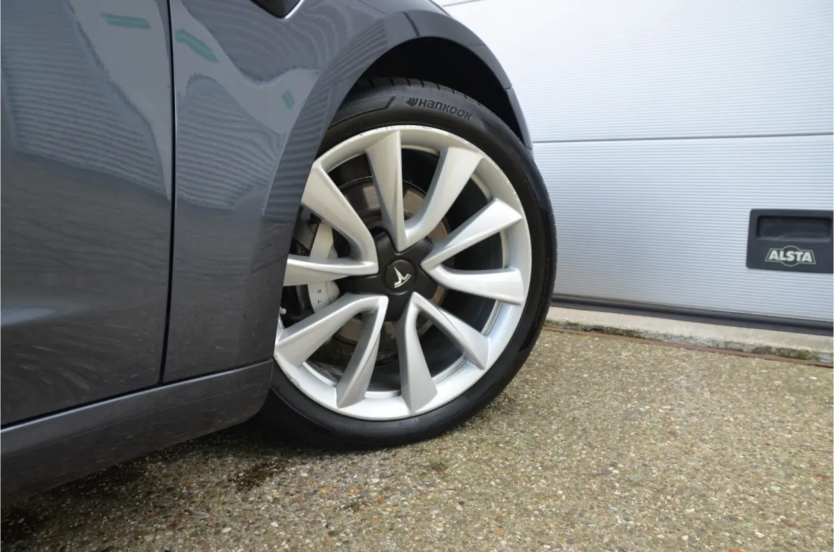 Long Range AWD 75 kWh Trekhaak (1.000kg),SOH 88,9%, AutoPilot3.0