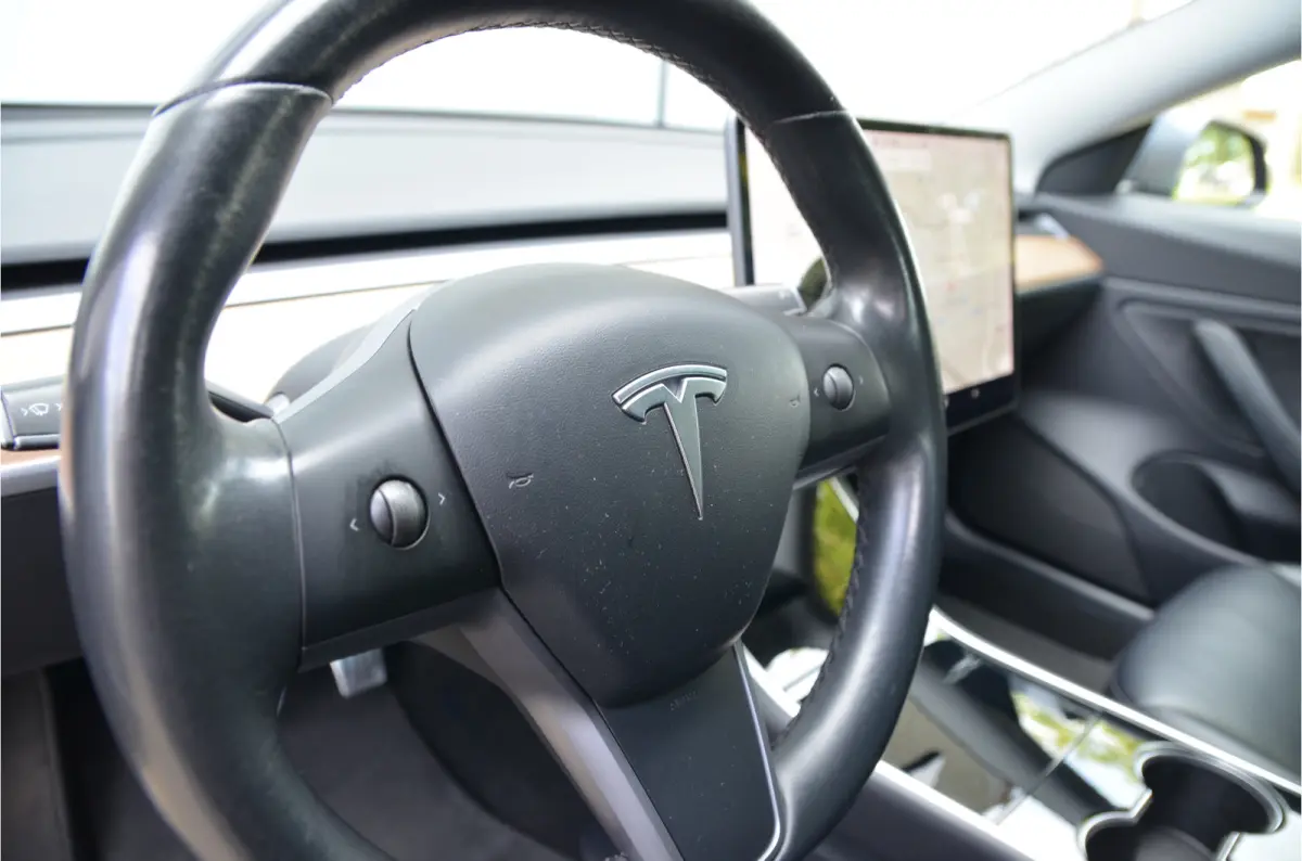 Long Range AWD 75 kWh Trekhaak (1.000kg), SOH 88,9%, AutoPilot3.0