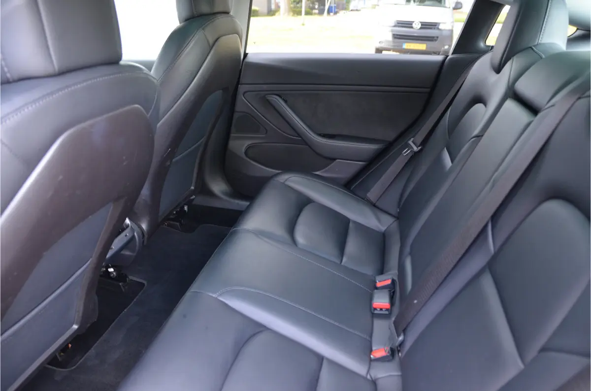 Long Range AWD 75 kWh Trekhaak (1.000kg), AutoPilot3.0