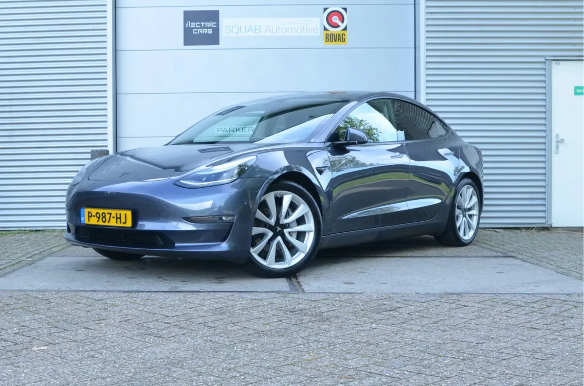 Long Range AWD 75 kWh Trekhaak (1.000kg), AutoPilot3.0