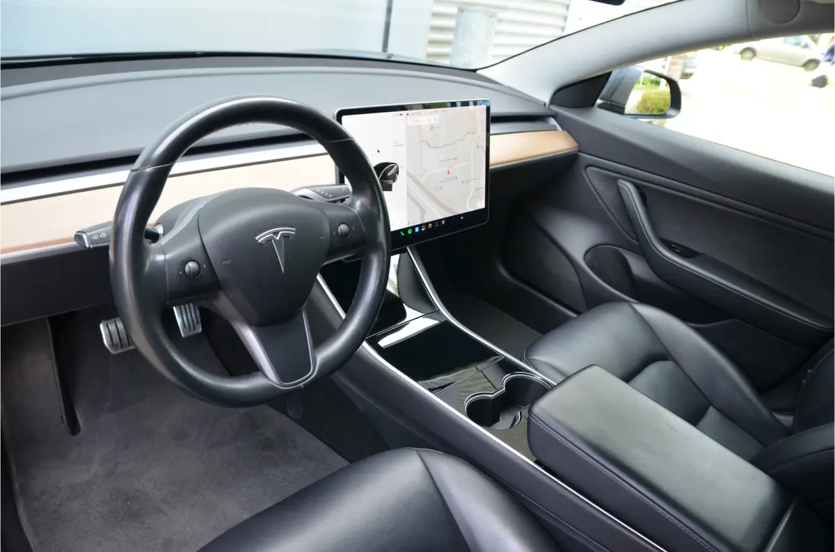 Long Range AWD 75 kWh Trekhaak (1.000kg), SOH 88,9%, AutoPilot3.0