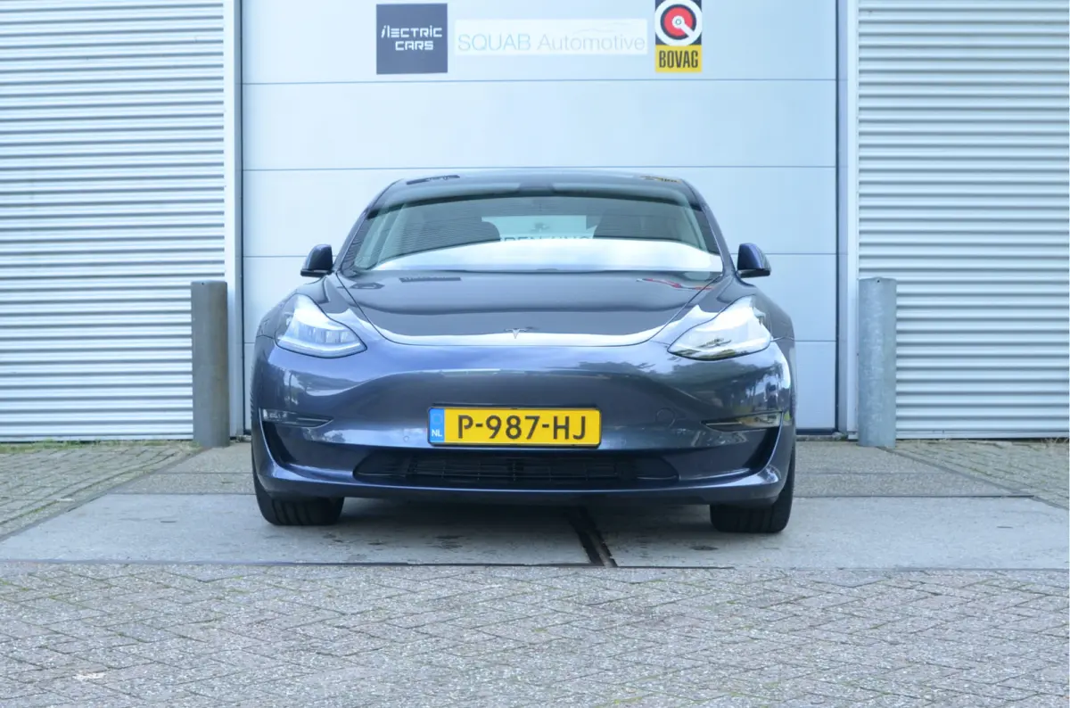 Long Range AWD 75 kWh Trekhaak (1.000kg), AutoPilot3.0