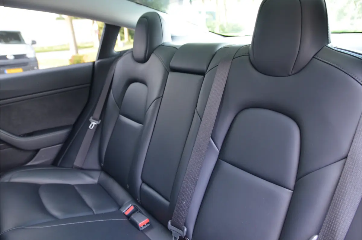 Long Range AWD 75 kWh Trekhaak (1.000kg), AutoPilot3.0