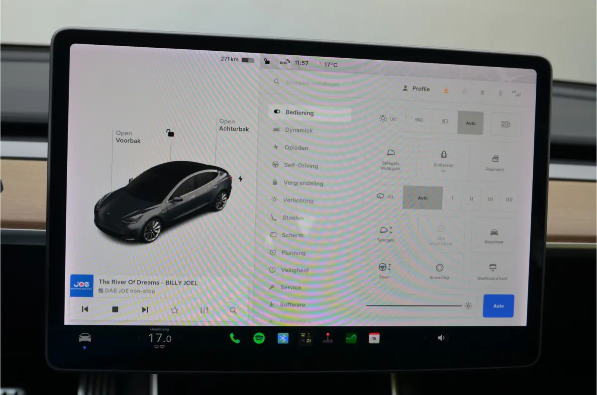 Long Range AWD 75 kWh Trekhaak (1.000kg), AutoPilot3.0