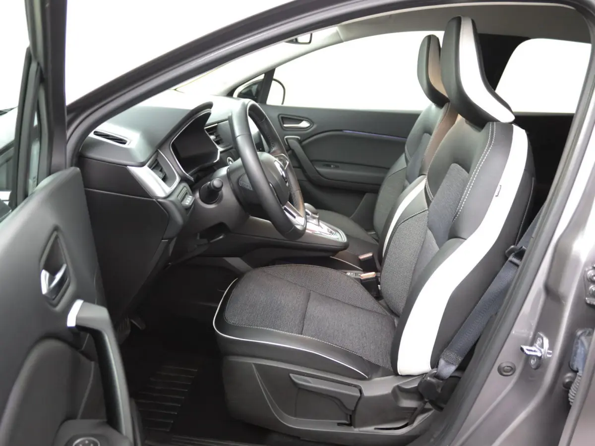 E-Tech Plug-in Hybrid 160 Intens | Navigatie | Climate Control |