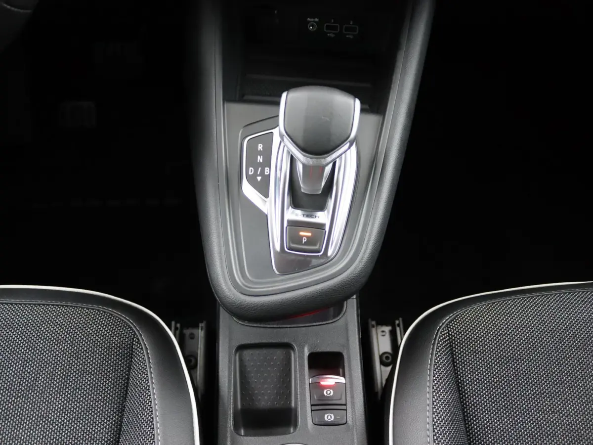E-Tech Plug-in Hybrid 160 Intens | Navigatie | Climate Control |