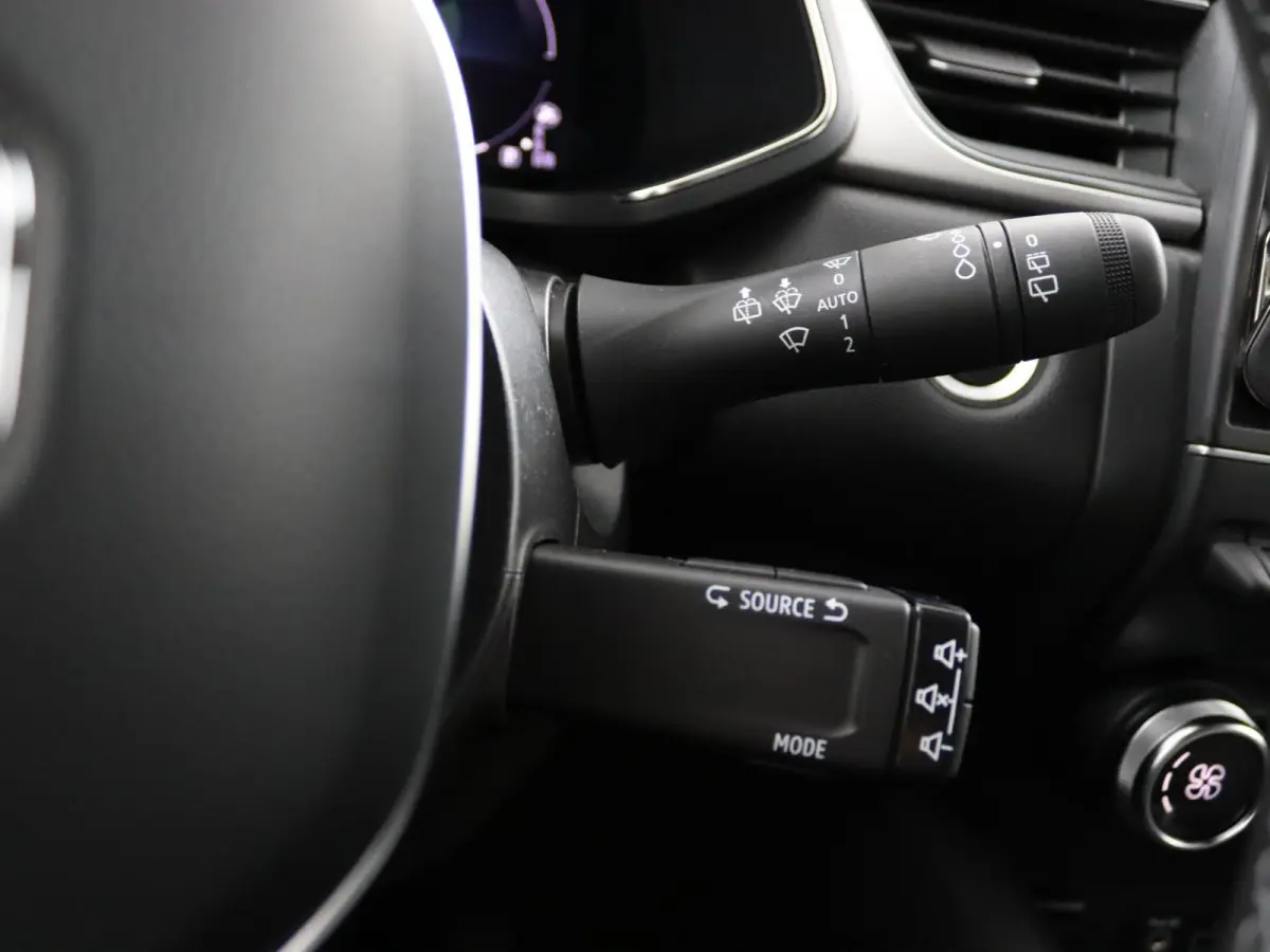 E-Tech Plug-in Hybrid 160 Intens | Navigatie | Climate Control |
