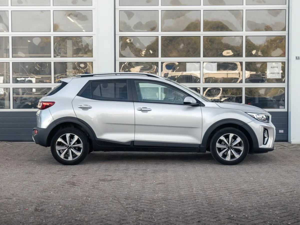 1.0 T-GDi MHEV DynamicPlusLine | Keyless entry en start | LM velgen | privacy glass