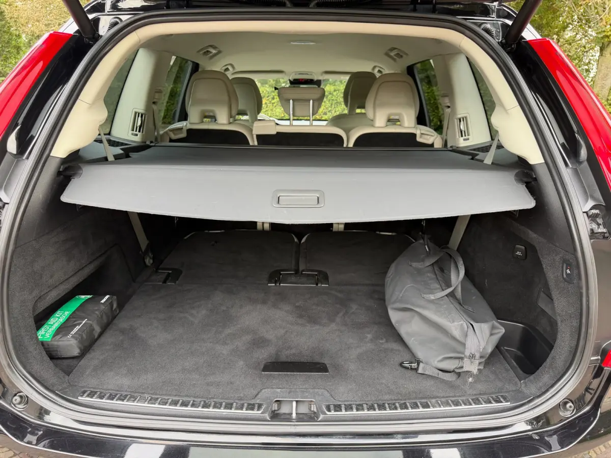 2.0 T8 Recharge AWD Inscription Expression, Trekhaak, Beige Leder