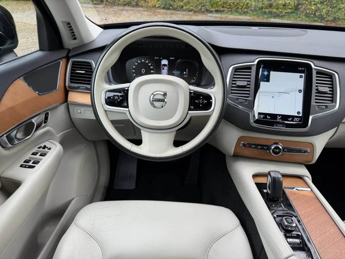 2.0 T8 Recharge AWD Inscription Expression, Trekhaak, Beige Leder