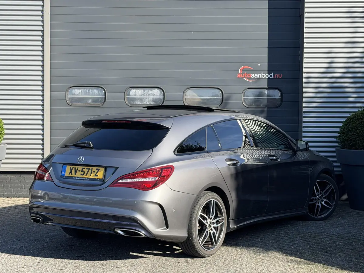 180 AMG | Panoramadak | Camera | Navigatie | Carplay | Stoelverwarming |