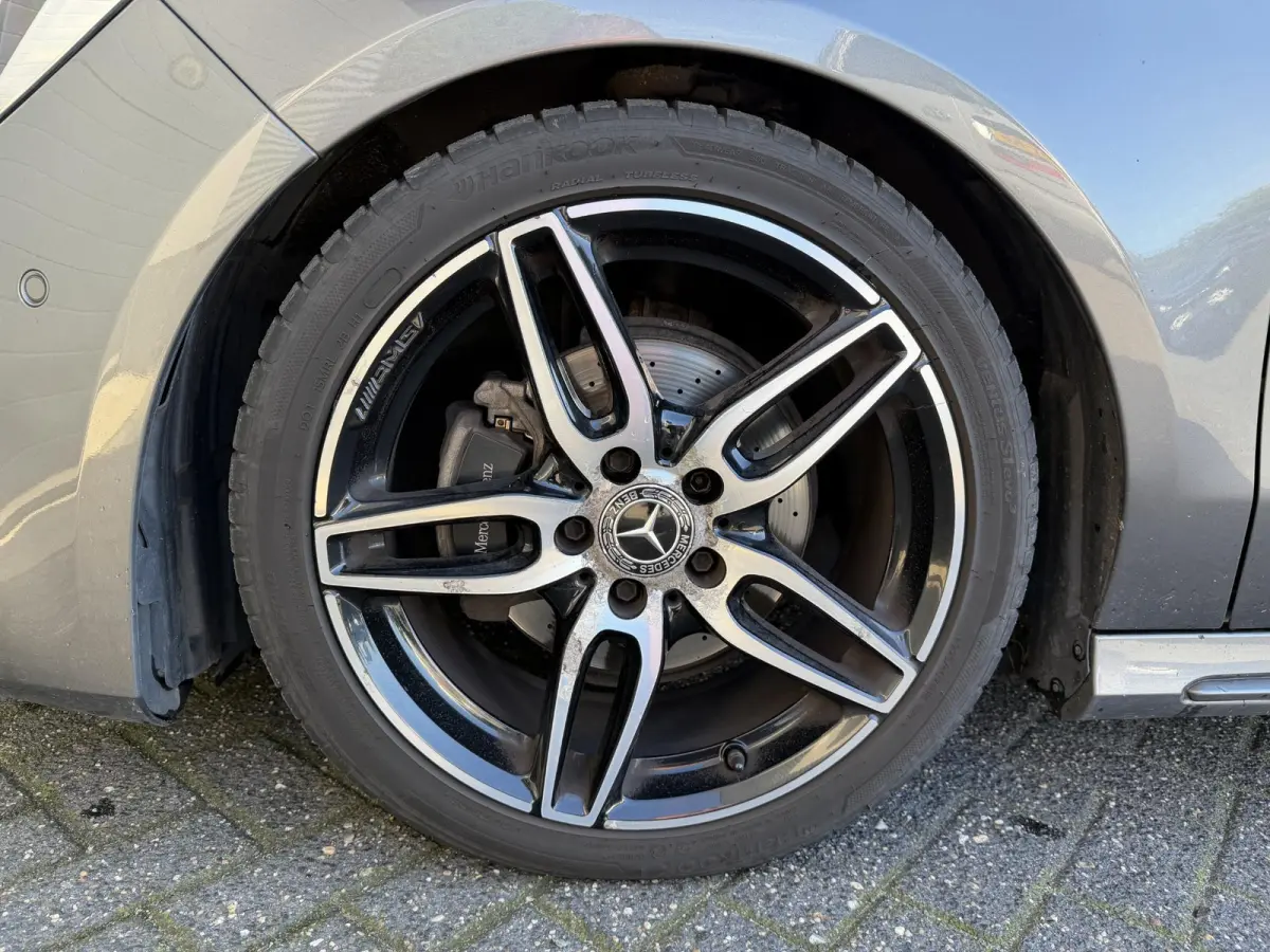 180 AMG | Panoramadak | Camera | Navigatie | Carplay | Stoelverwarming |