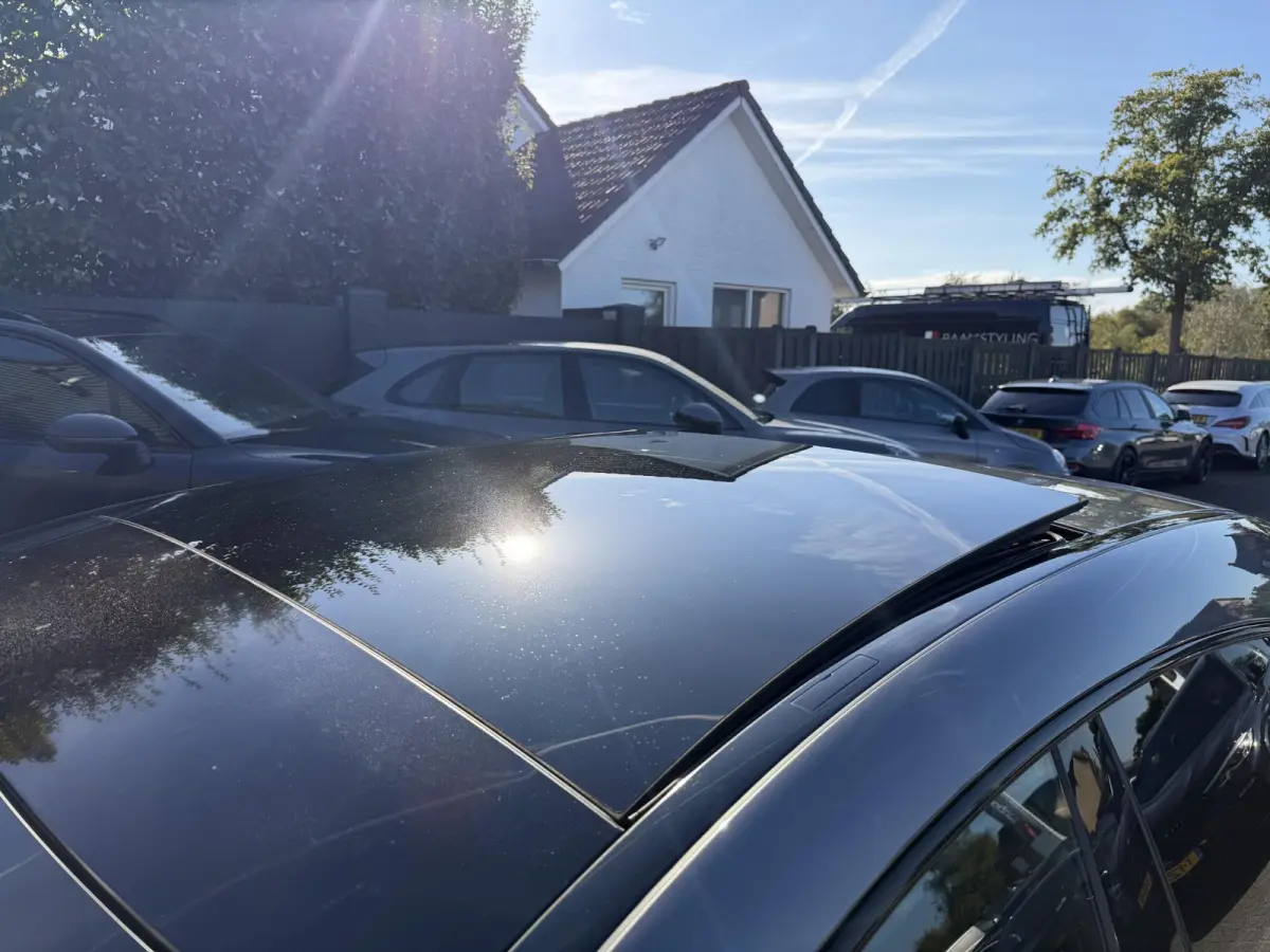 180 AMG | Panoramadak | Camera | Navigatie | Carplay | Stoelverwarming |