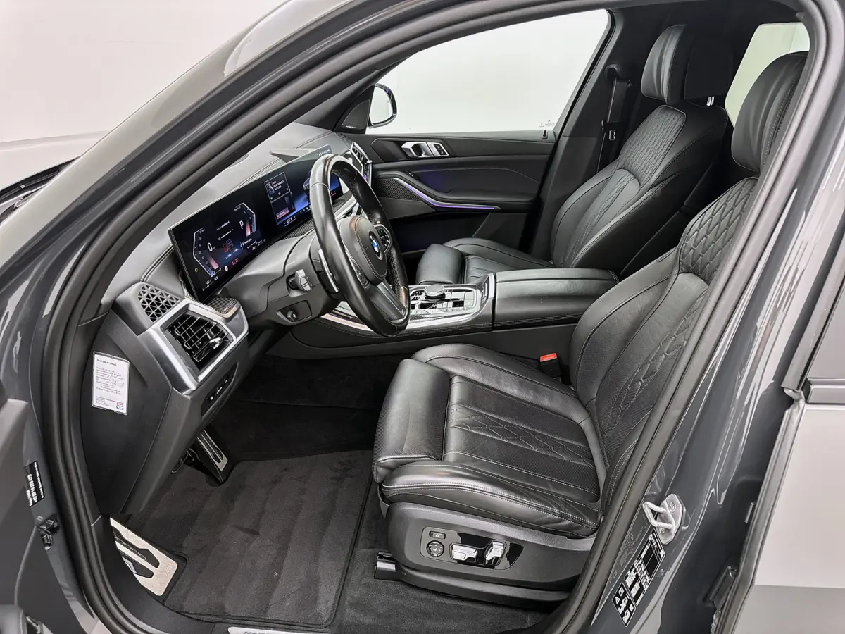 xDrive30d M Sport Grijs kenteken Dravitgrau Individual-Leder Trekhaak 3.5t Harman Kardon Pano Memory seats