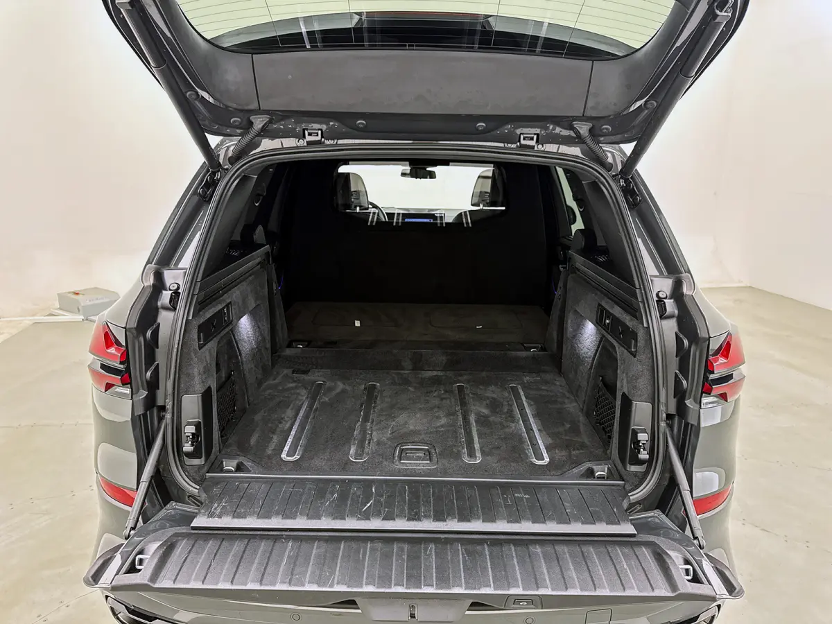 xDrive30d M Sport Grijs kenteken Dravitgrau Individual-Leder Trekhaak 3.5t Harman Kardon Pano Memory seats