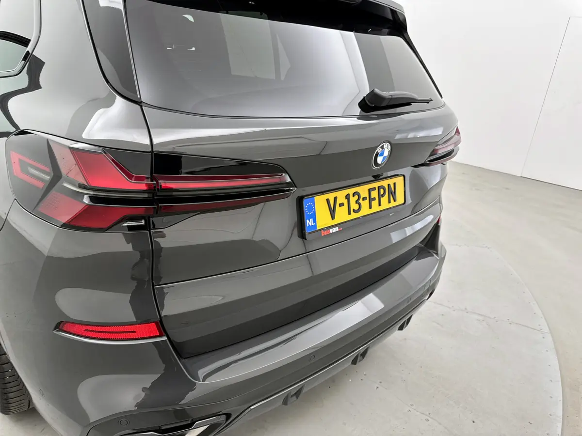 xDrive30d M Sport Grijs kenteken Dravitgrau Individual-Leder Trekhaak 3.5t Harman Kardon Pano Memory seats