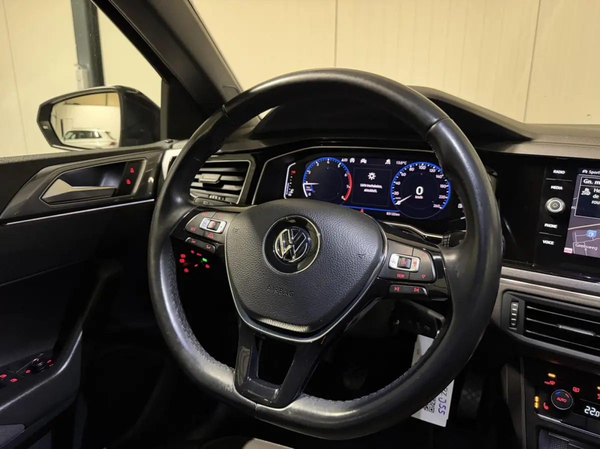 1.0 TSI R-line Virtual LED Stoelverwarming