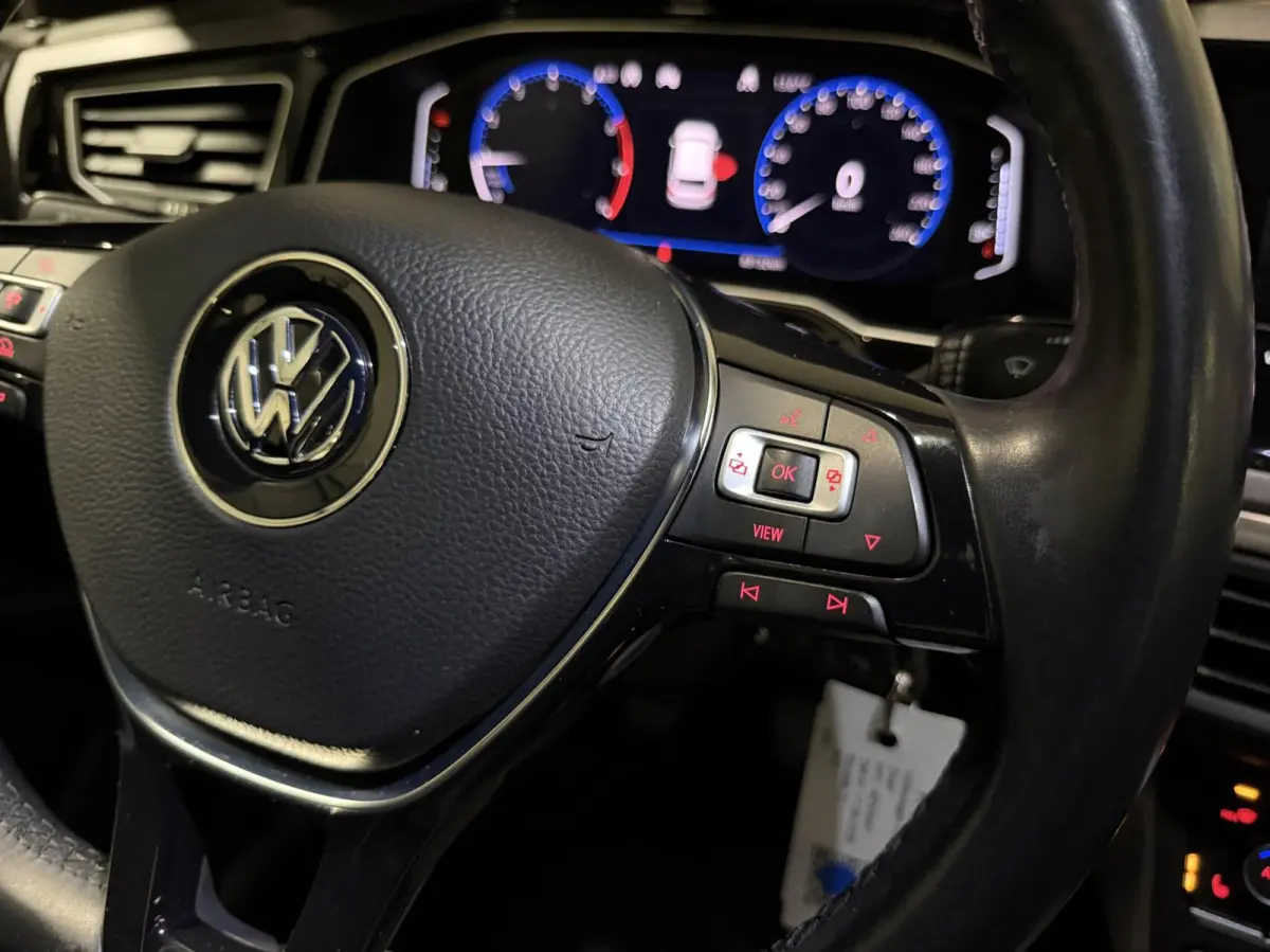 1.0 TSI R-line Virtual LED Stoelverwarming
