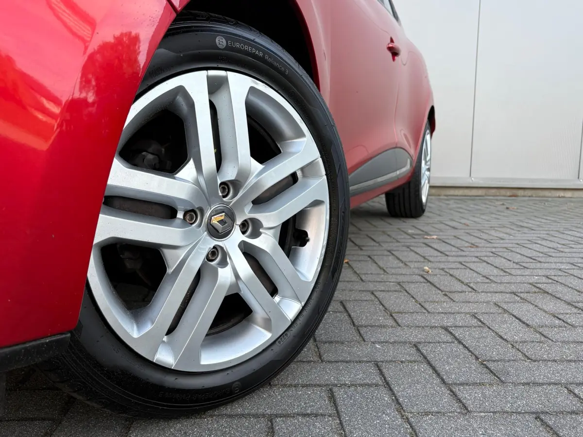 0.9 TCe 90PK Zen Navigatie/Bluetooth/Cruisecontrol