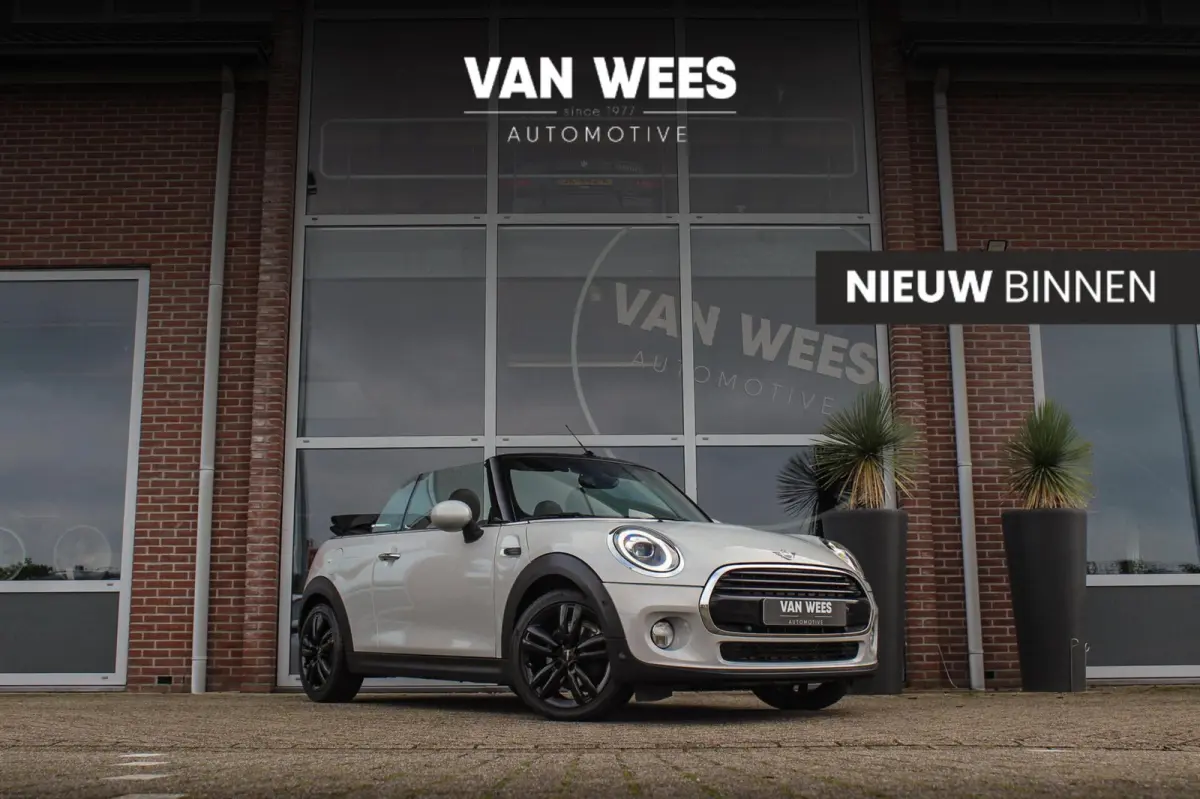 1.5 Chili | Sportstoelen | Apple Carplay | Sportstuur | Cruise control | Navigatie | Stoelverwarming | PDC | Park Assistant | Climate control | JCW wielen | Chrome Line