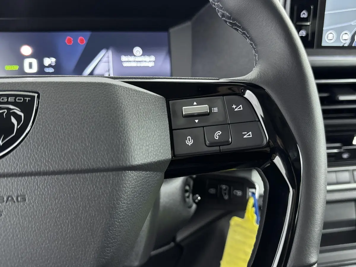 Long L3 75 kWh 136pk 8-persoons | Lage kilometerstand! | Nieuwprijs €70.000! | Navigatie | Achteruitrijcamera | Adaptieve Cruise Control | Climate Control | Parkeersensoren v+a | Stuurverw