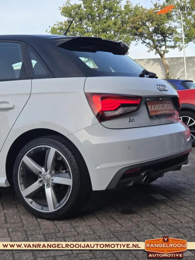 1.0 TFSI Sport Pro Line S