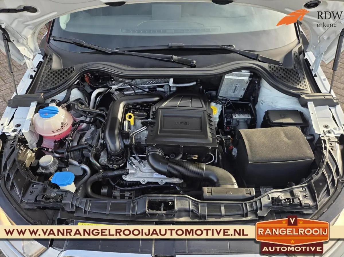 1.0 TFSI Sport Pro Line S