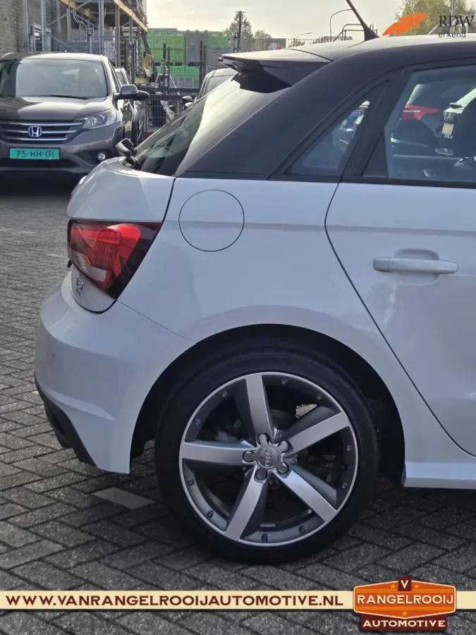 1.0 TFSI Sport Pro Line S