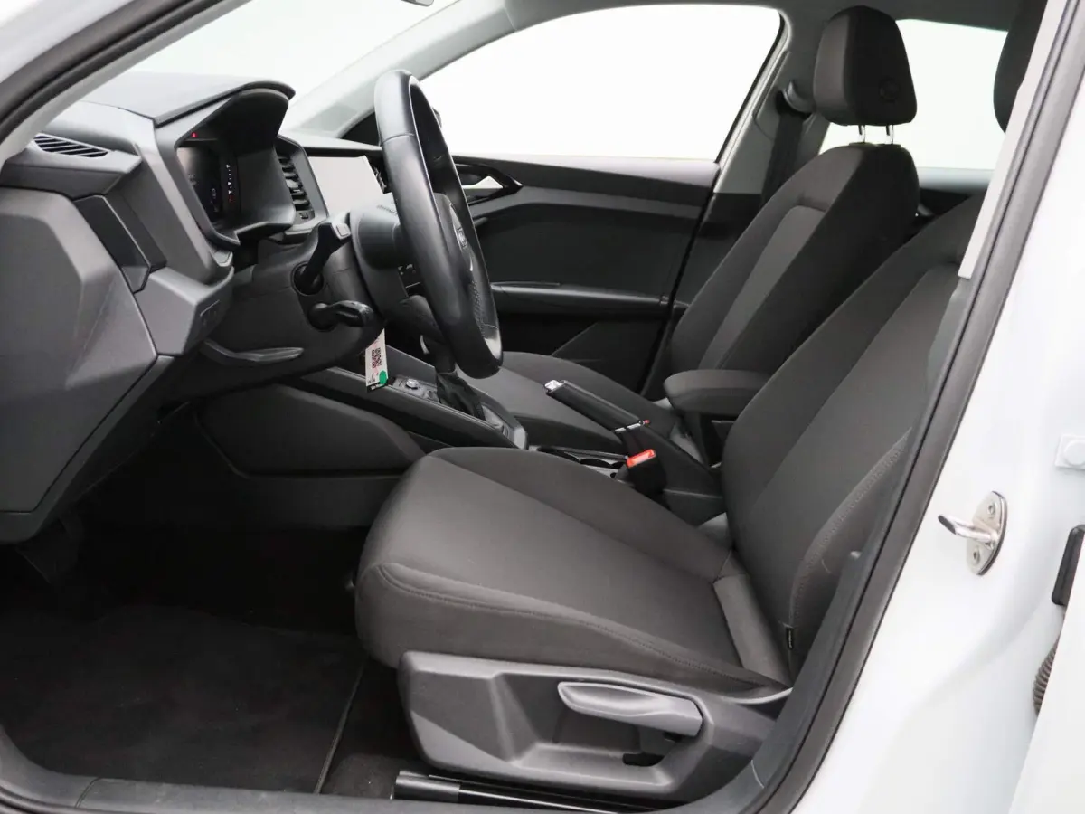 25 TFSI Pro Line Automaat | DAB | Virtual Cockpit | Cruise Control | Climate Control | Navigatie | Elektrisch inklapbare buitenspiegels | Parkeersensoren V+A |