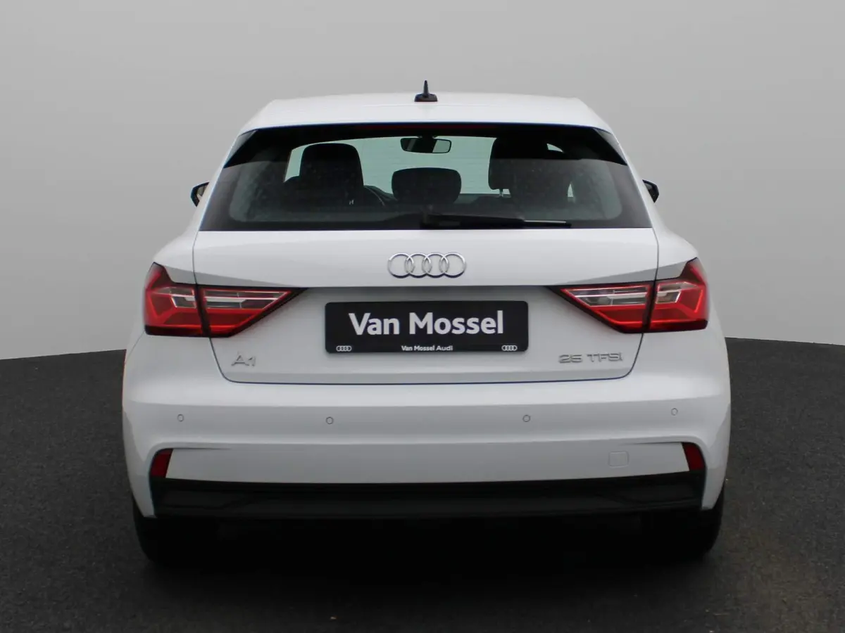 25 TFSI Pro Line Automaat | DAB | Virtual Cockpit | Cruise Control | Climate Control | Navigatie | Elektrisch inklapbare buitenspiegels | Parkeersensoren V+A |