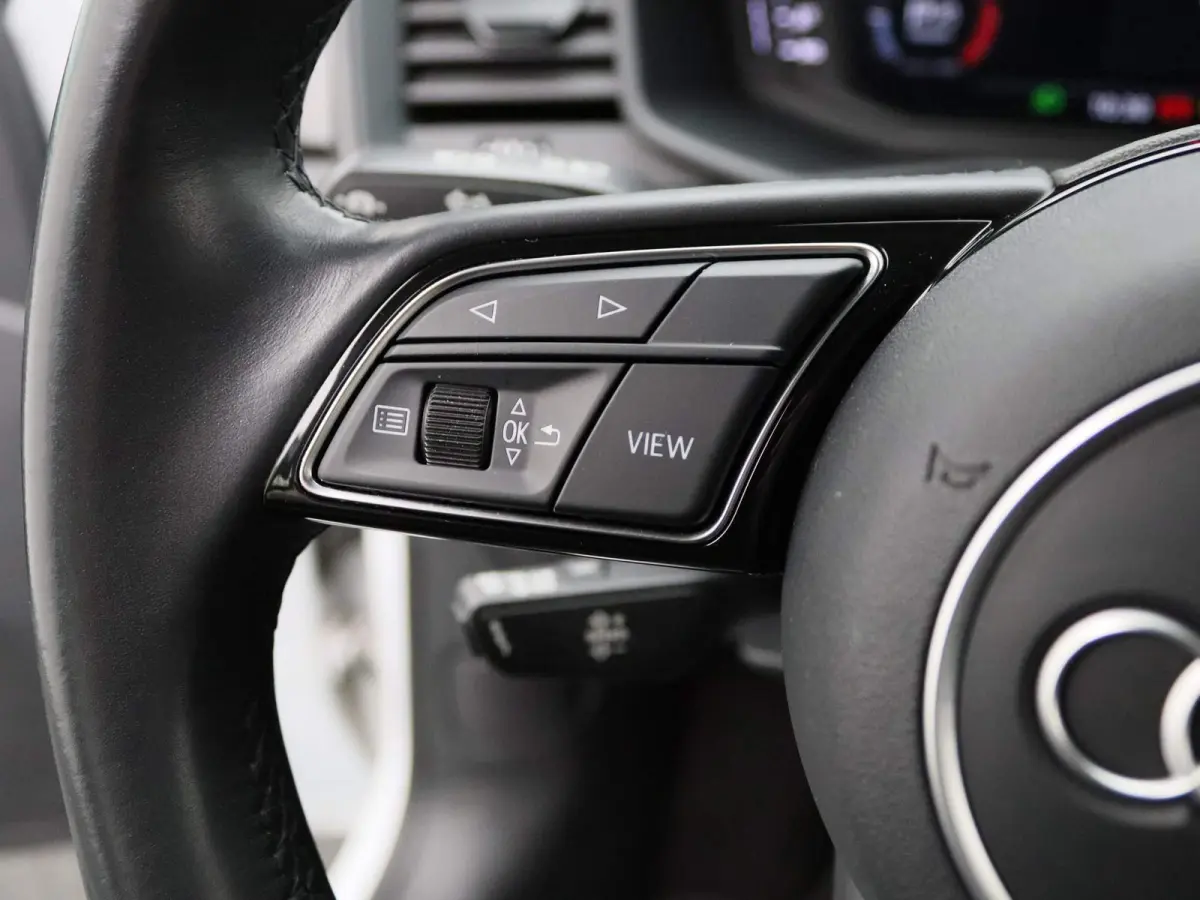 25 TFSI Pro Line Automaat | DAB | Virtual Cockpit | Cruise Control | Climate Control | Navigatie | Elektrisch inklapbare buitenspiegels | Parkeersensoren V+A |