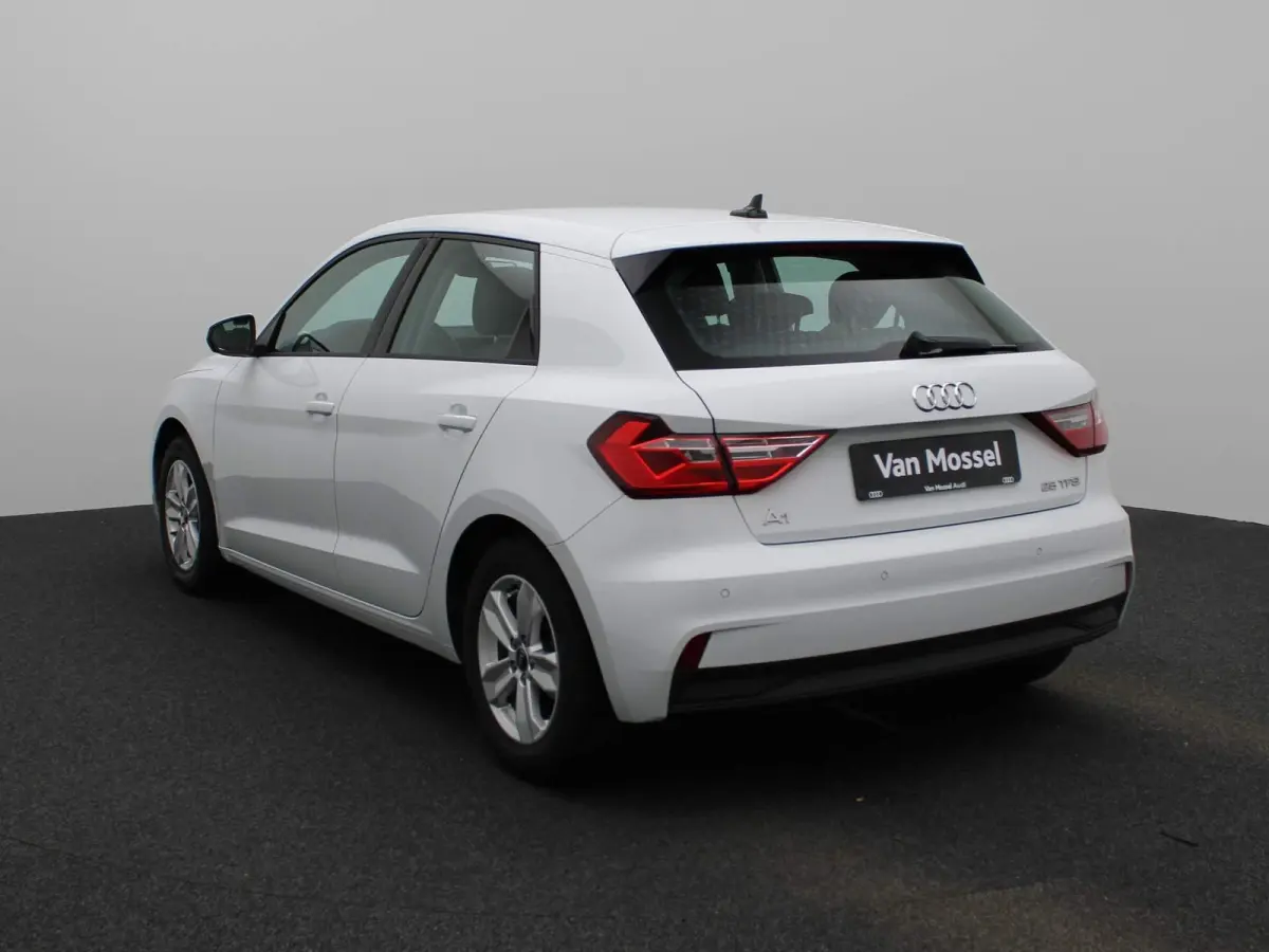 25 TFSI Pro Line Automaat | DAB | Virtual Cockpit | Cruise Control | Climate Control | Navigatie | Elektrisch inklapbare buitenspiegels | Parkeersensoren V+A |