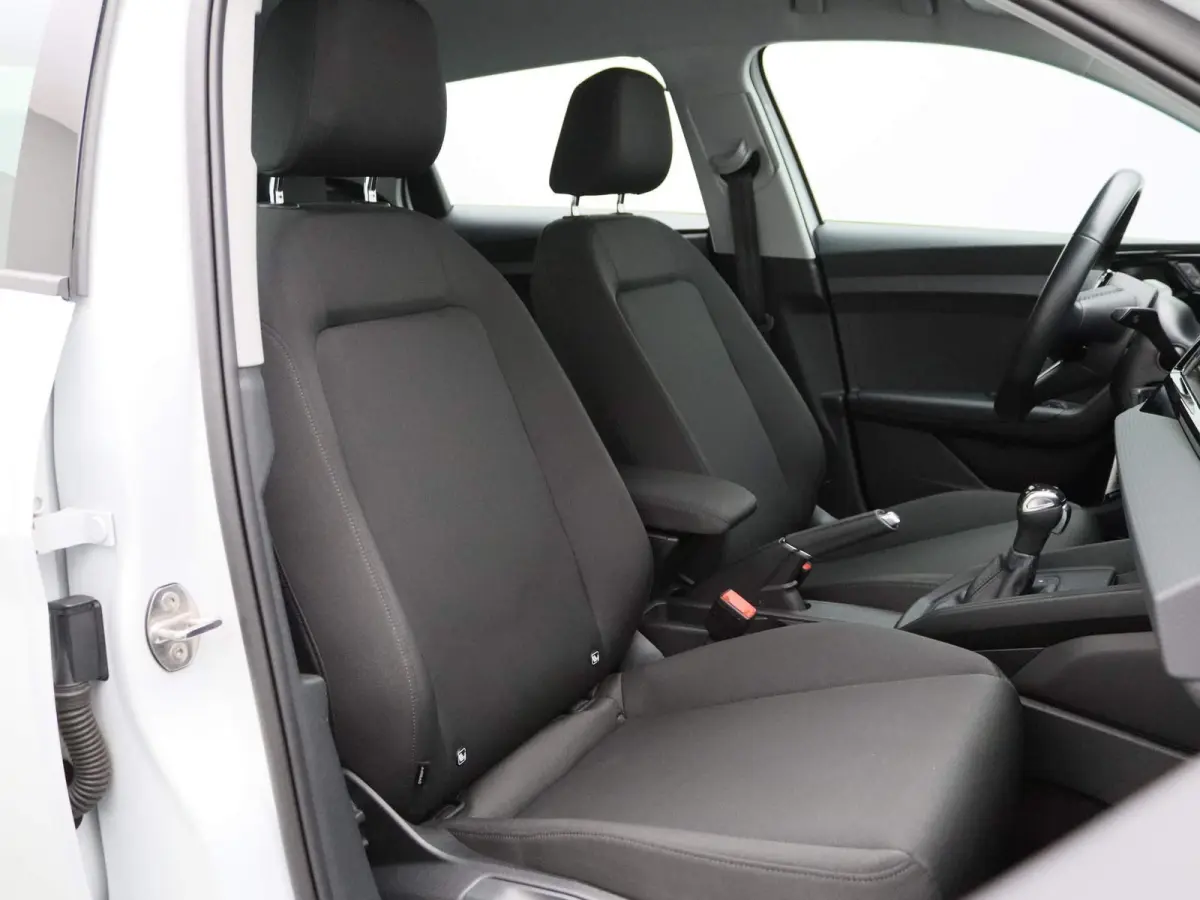25 TFSI Pro Line Automaat | DAB | Virtual Cockpit | Cruise Control | Climate Control | Navigatie | Elektrisch inklapbare buitenspiegels | Parkeersensoren V+A |