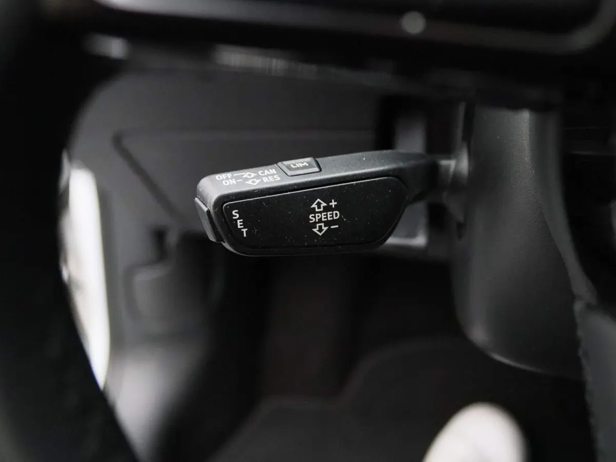 25 TFSI Pro Line Automaat | DAB | Virtual Cockpit | Cruise Control | Climate Control | Navigatie | Elektrisch inklapbare buitenspiegels | Parkeersensoren V+A |