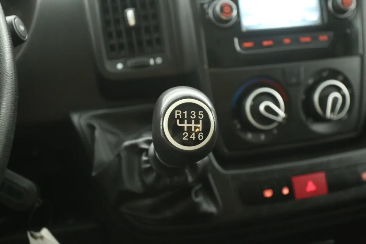 2.0 BlueHDi L2H2 | Airco | Cruise | Imperiaal | Trekhaak | Schuifdeur