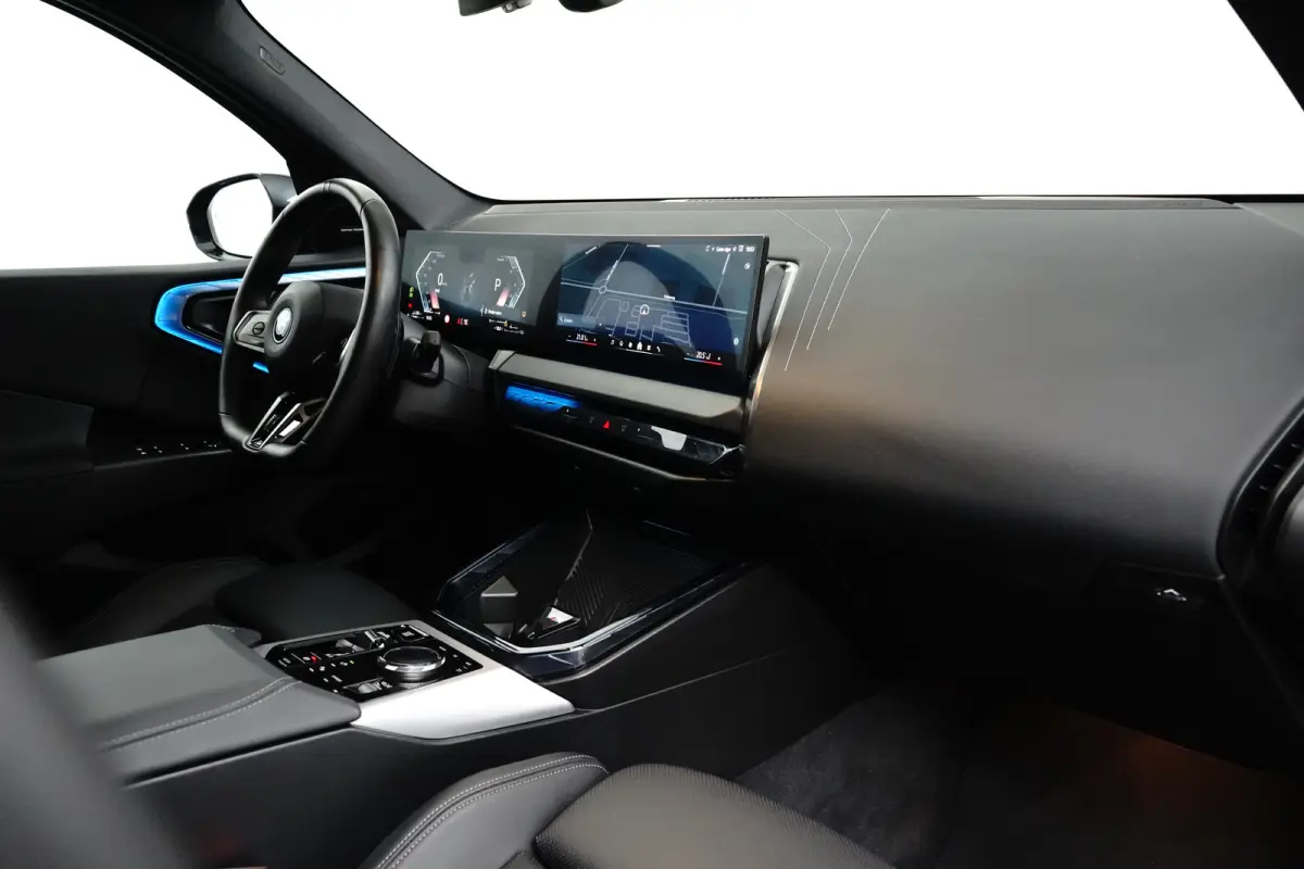 30e xDrive | M-SPORT | 360° CAMERA | PANODAK | ADAPTIVE CRUISE | ELEKTR. STOEL INCL MEMORY | PREMIUM AUDIO | STOELVERWARMING | DODE HOEK
