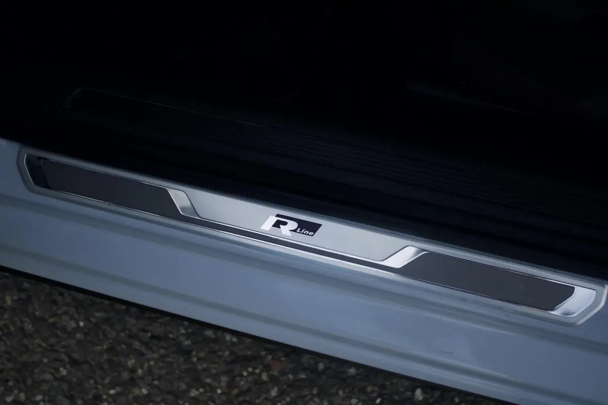 1.0 TSI Highline|3x R-LINE- DSG -LED -Camera