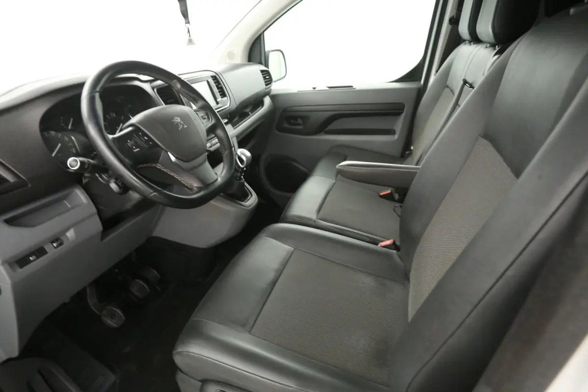 2.0 BlueHDI L2H1 | Clima | Cruise | Carmera | Carplay | 3 Ztis | Parkeersens.