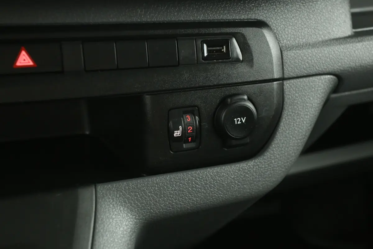 2.0 BlueHDI L2H1 | Clima | Cruise | Carmera | Carplay | 3 Ztis | Parkeersens.