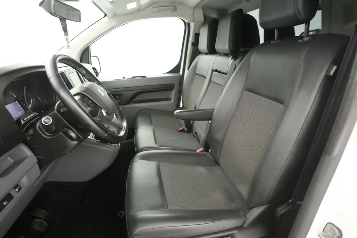 2.0 BlueHDI L2H1 | Clima | Cruise | Carmera | Carplay | 3 Ztis | Parkeersens.