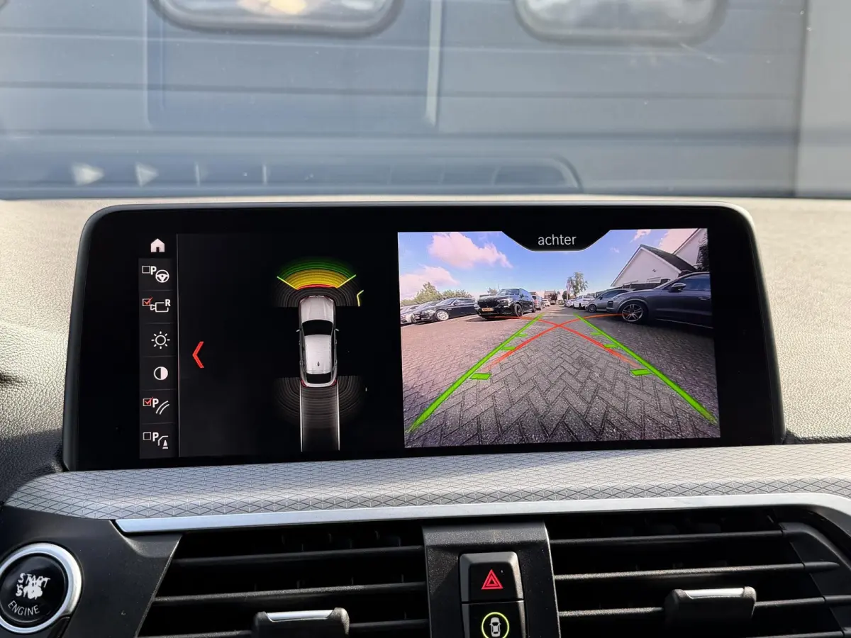 xDrive30i High Executive M-Sport | Panoramadak | Camera | Harmon Kardon | Elektrische Achterklep |