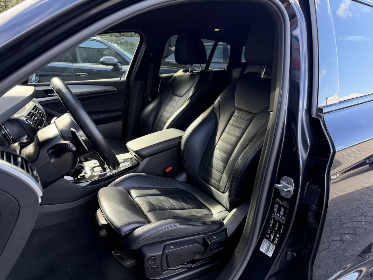 xDrive30i High Executive M-Sport | Panoramadak | Camera | Harmon Kardon | Elektrische Achterklep |