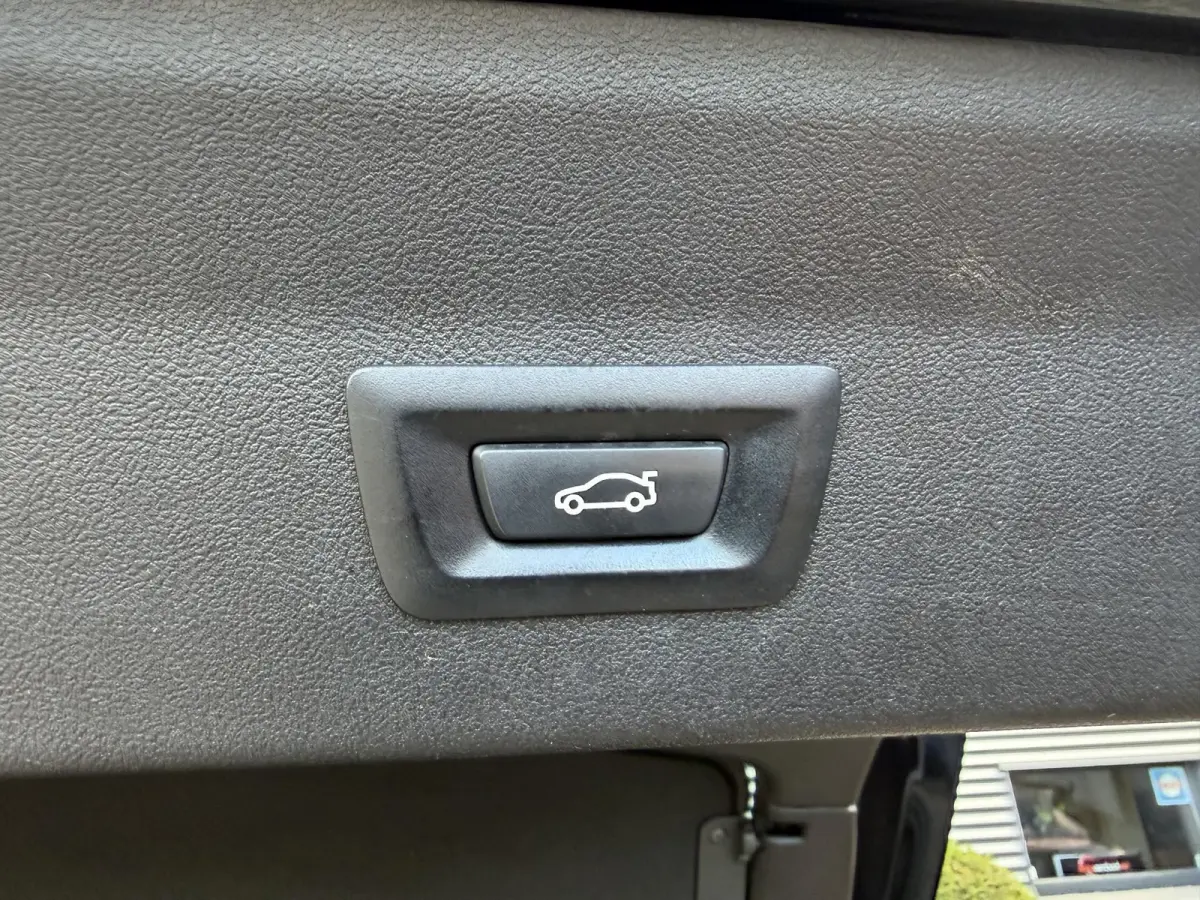 xDrive30i High Executive M-Sport | Panoramadak | Camera | Harmon Kardon | Elektrische Achterklep |