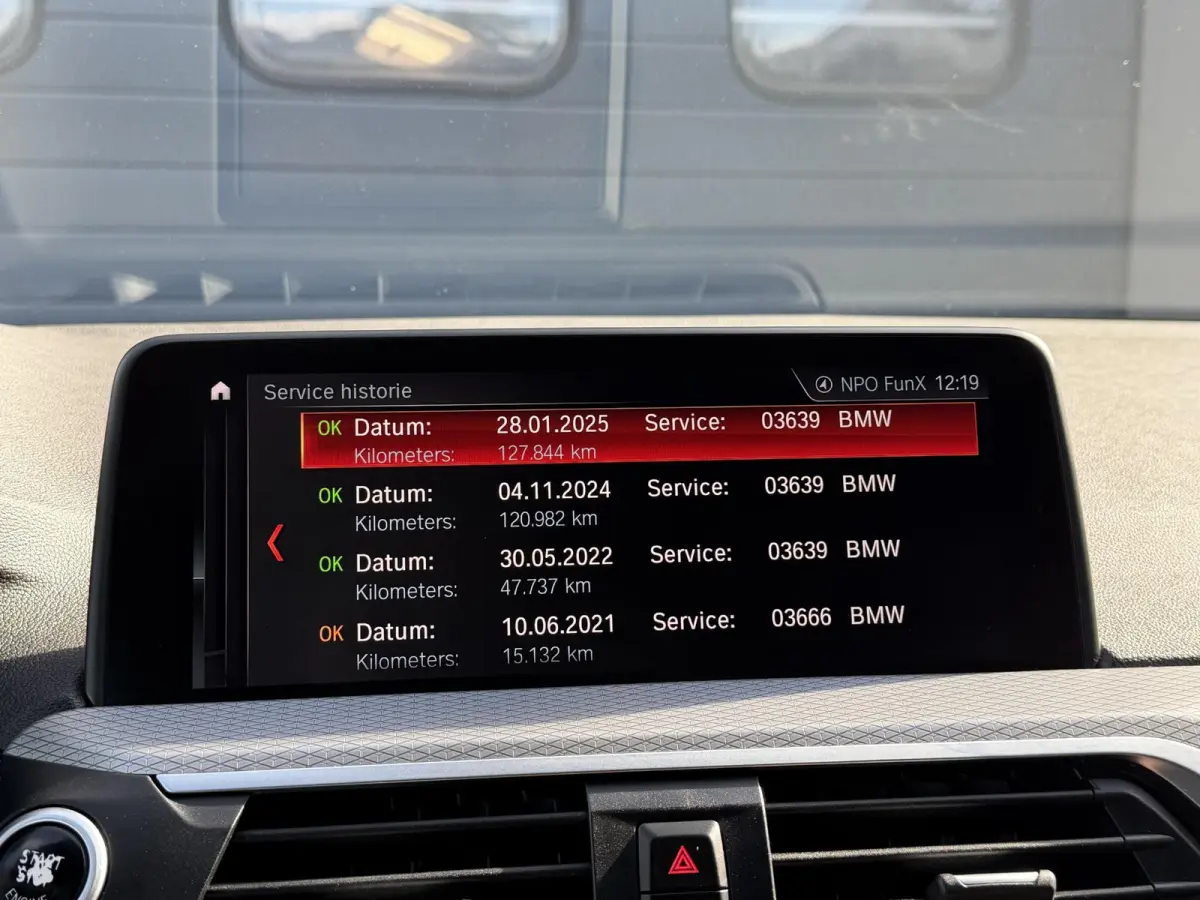 xDrive30i High Executive M-Sport | Panoramadak | Camera | Harmon Kardon | Elektrische Achterklep |