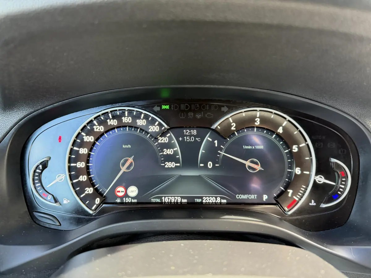 xDrive30i High Executive M-Sport | Panoramadak | Camera | Harmon Kardon | Elektrische Achterklep |