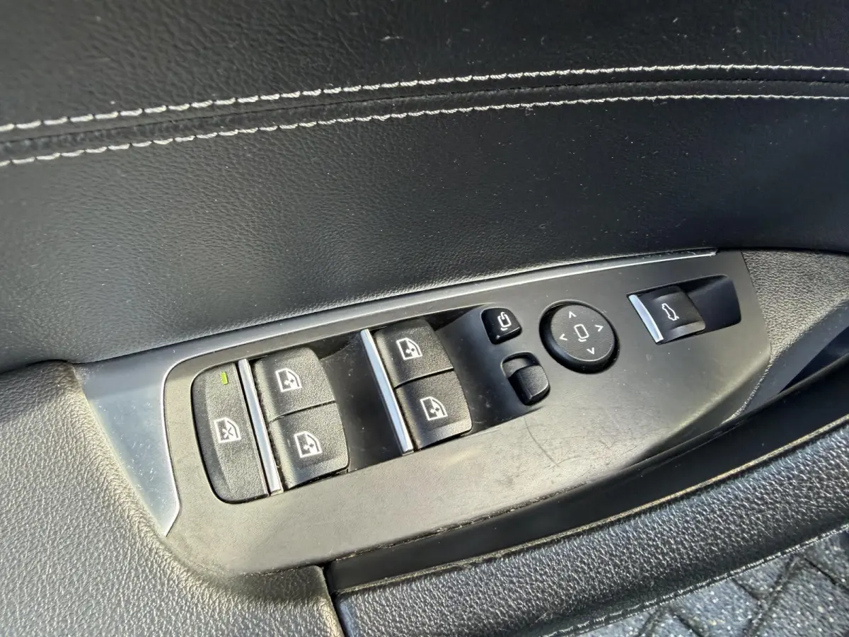 xDrive30i High Executive M-Sport | Panoramadak | Camera | Harmon Kardon | Elektrische Achterklep |
