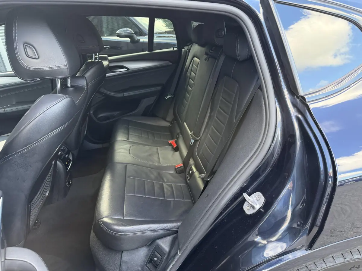 xDrive30i High Executive M-Sport | Panoramadak | Camera | Harmon Kardon | Elektrische Achterklep |