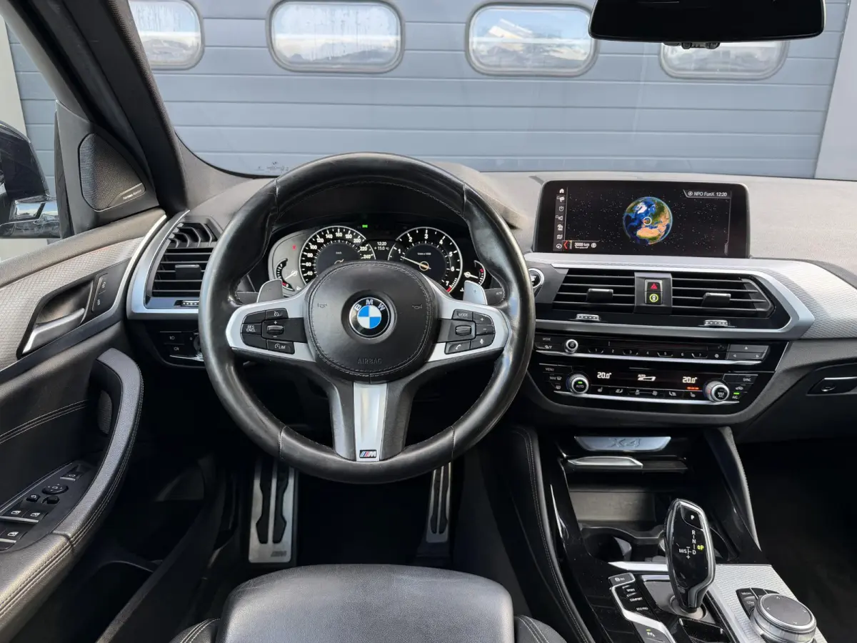 xDrive30i High Executive M-Sport | Panoramadak | Camera | Harmon Kardon | Elektrische Achterklep |